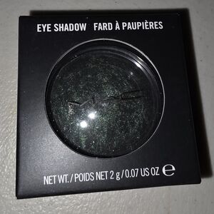 Black and Green Eye Shadow